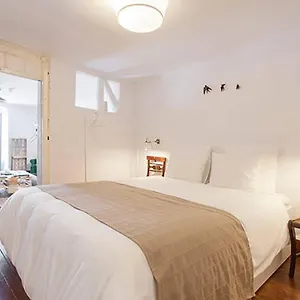 Oak Valley Flats Bairro Alto Apartment